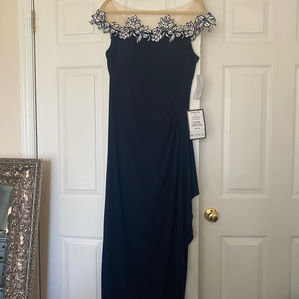 MSK Gown size 12 navy